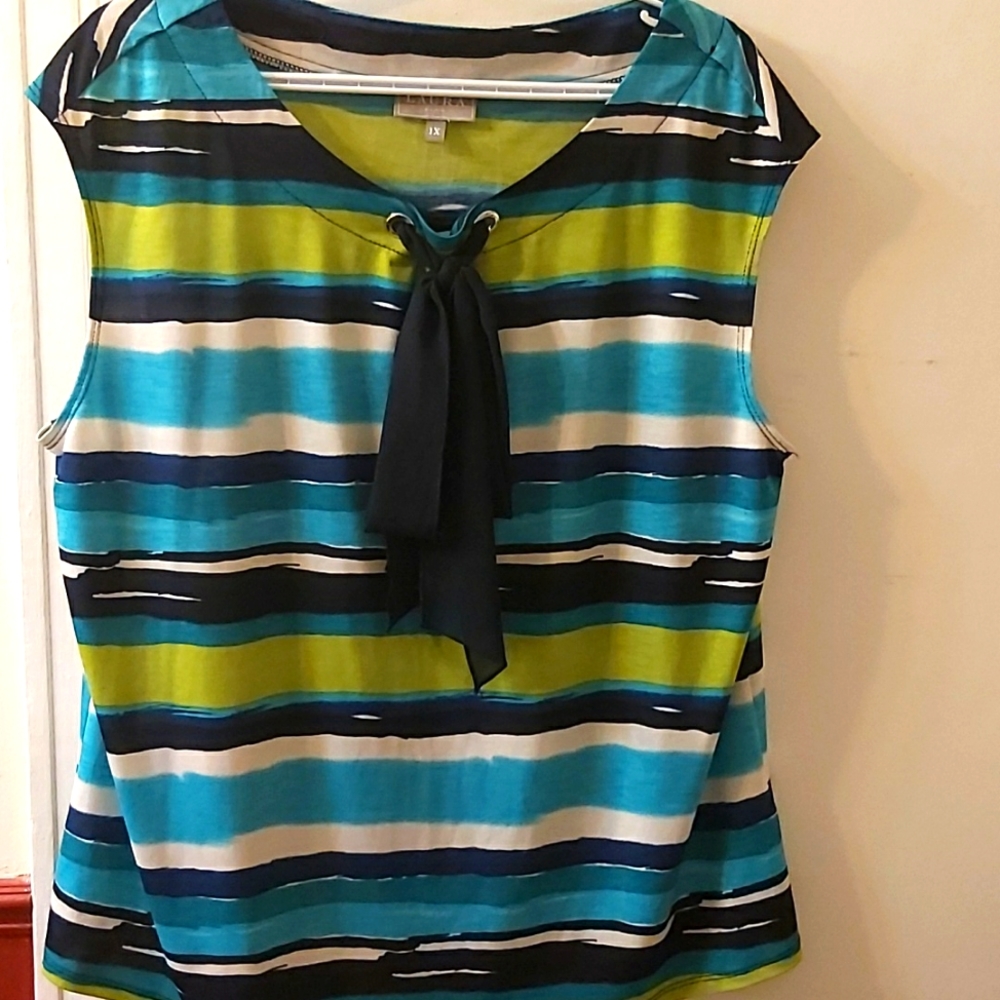 (#12)   Ladies top